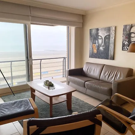 In By The Sea Nieuwpoort